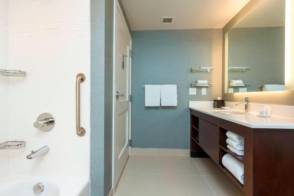Residence Inn By Marriott Portland Hillsboro/Brookwood Ngoại thất bức ảnh